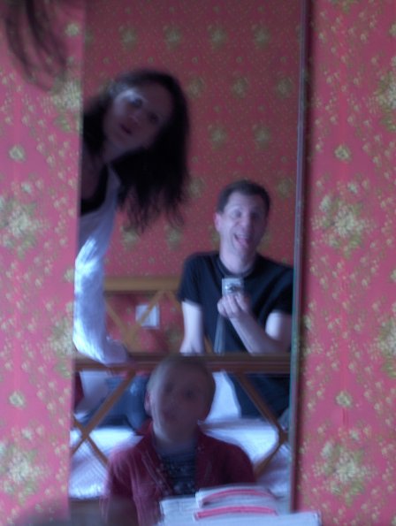 Dans la chambre d'hotel