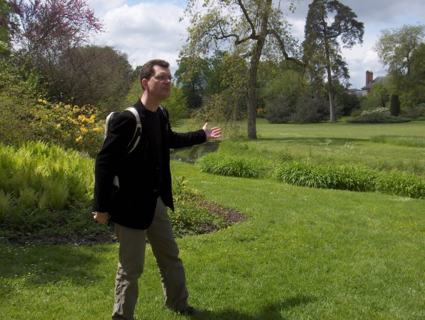 "Prends ton air de papa donneur de leçon"
